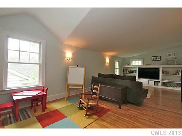 1820 Thomas Avenue Charlotte NC 28205