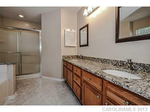 7305 Reynard Lane Charlotte NC 28215