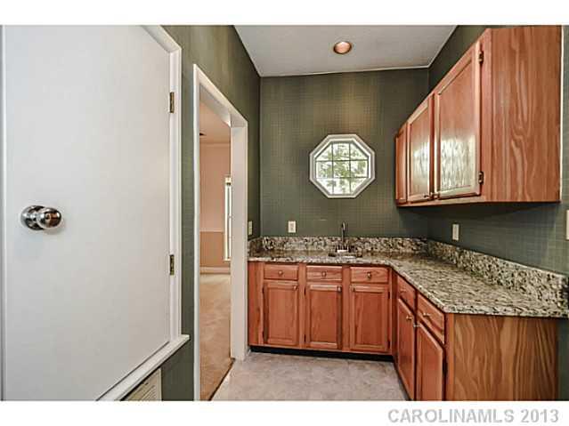 7305 Reynard Lane Charlotte NC 28215