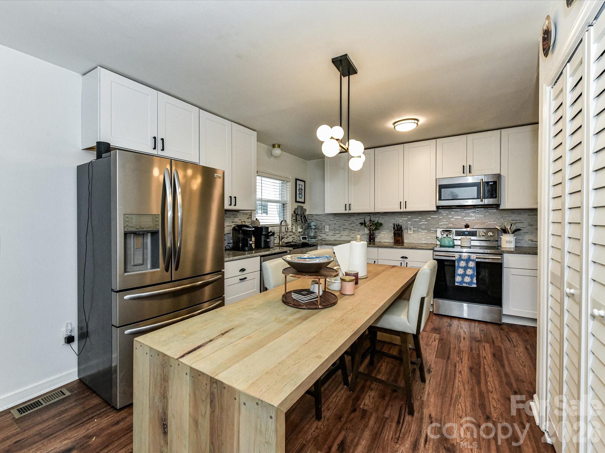 1240 Skyview Road Charlotte NC 28208