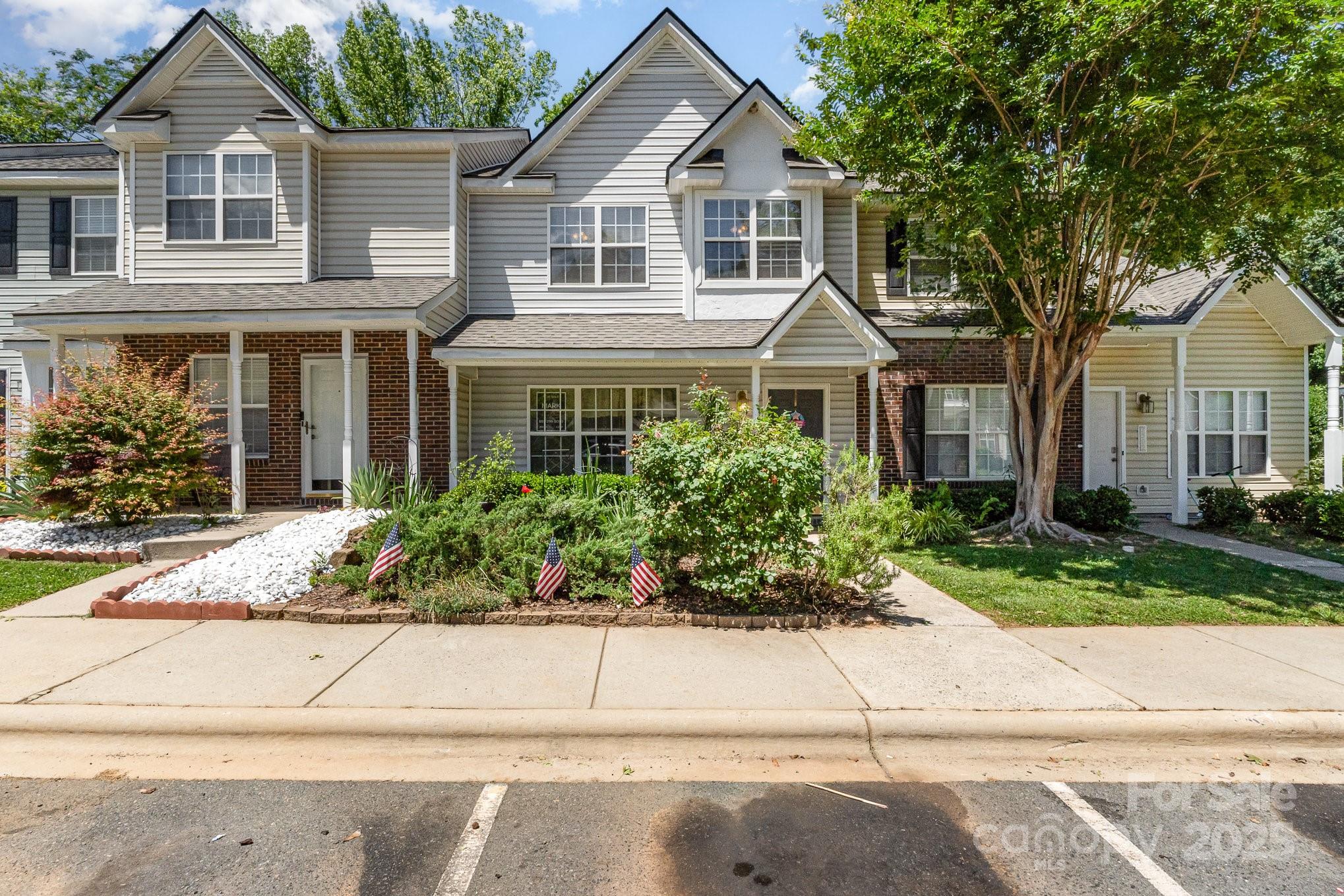 7504 Petrea Lane Charlotte NC 28227