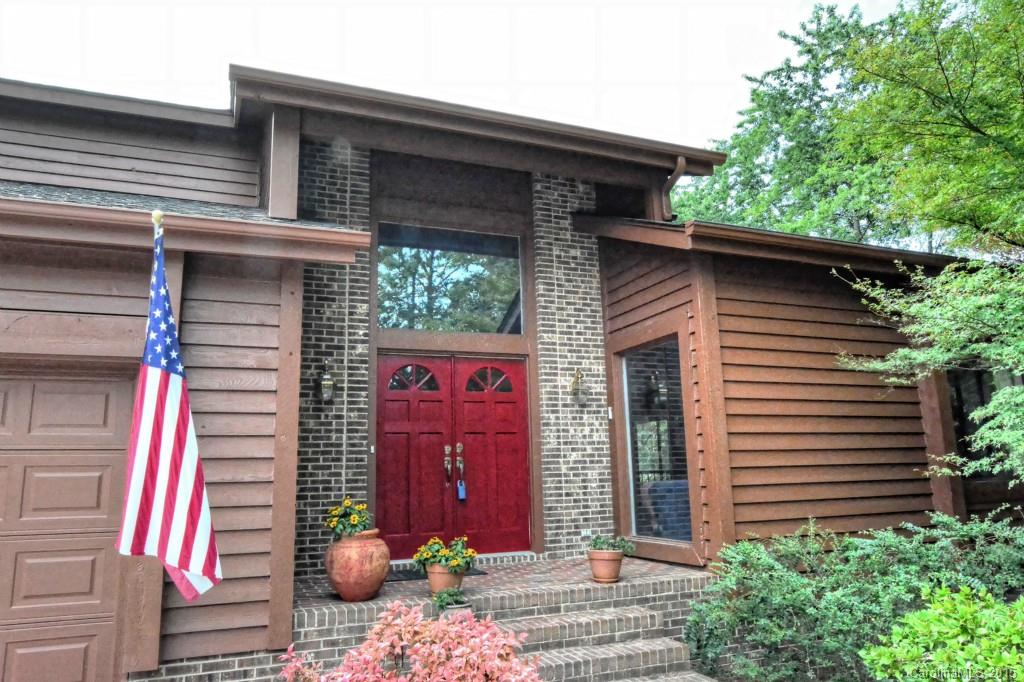 209 Foxlair Court Matthews NC 28105