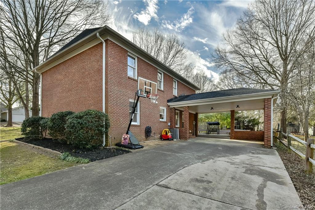 2700 Briar Ridge Drive Charlotte NC 28270