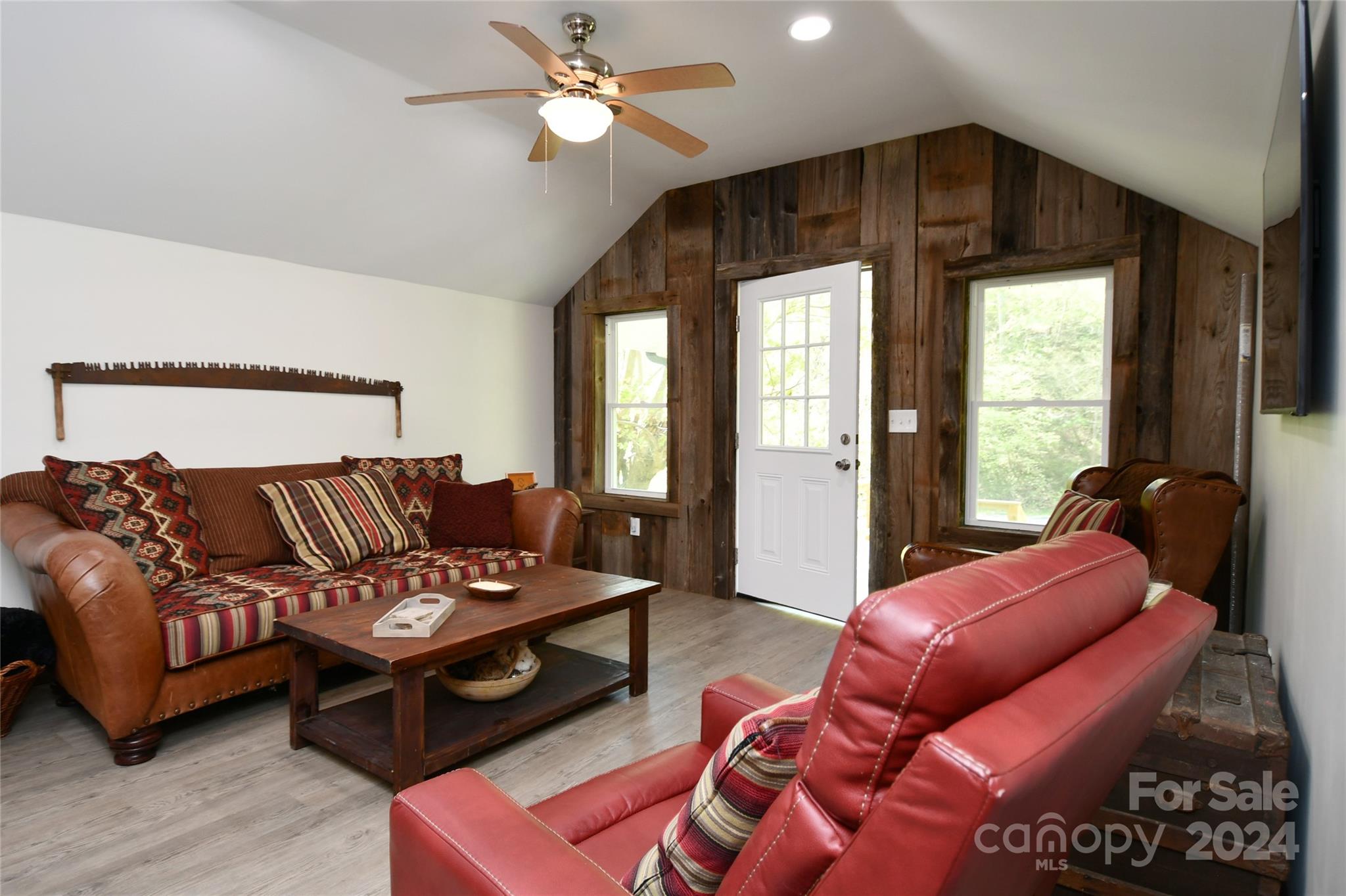 2180 Pigeon Roost Road Green Mountain NC 28740