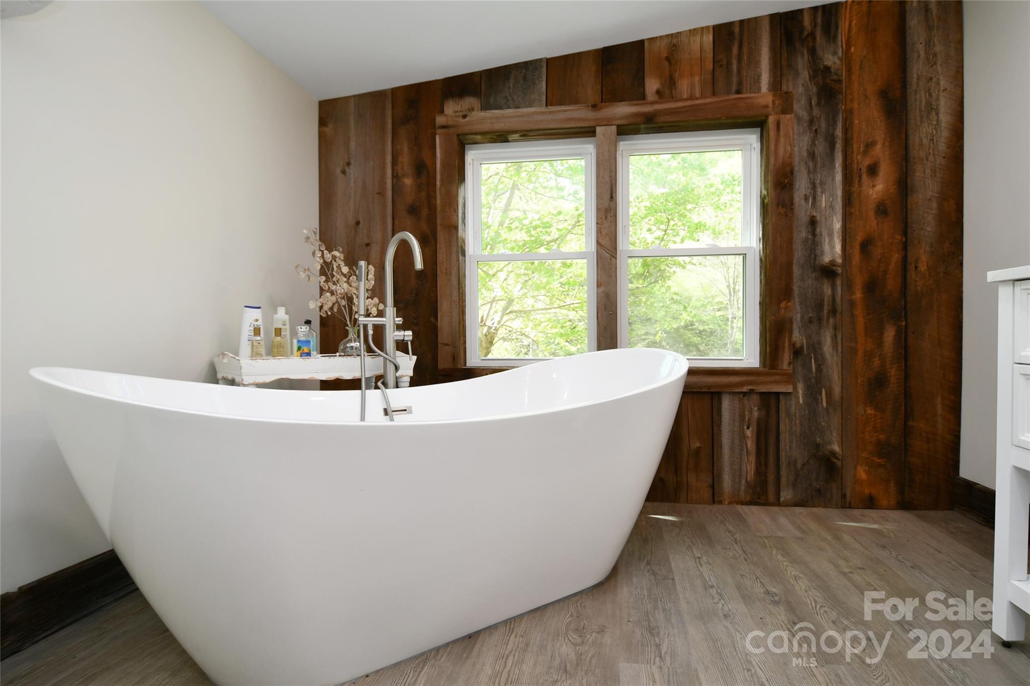 2180 Pigeon Roost Road Green Mountain NC 28740