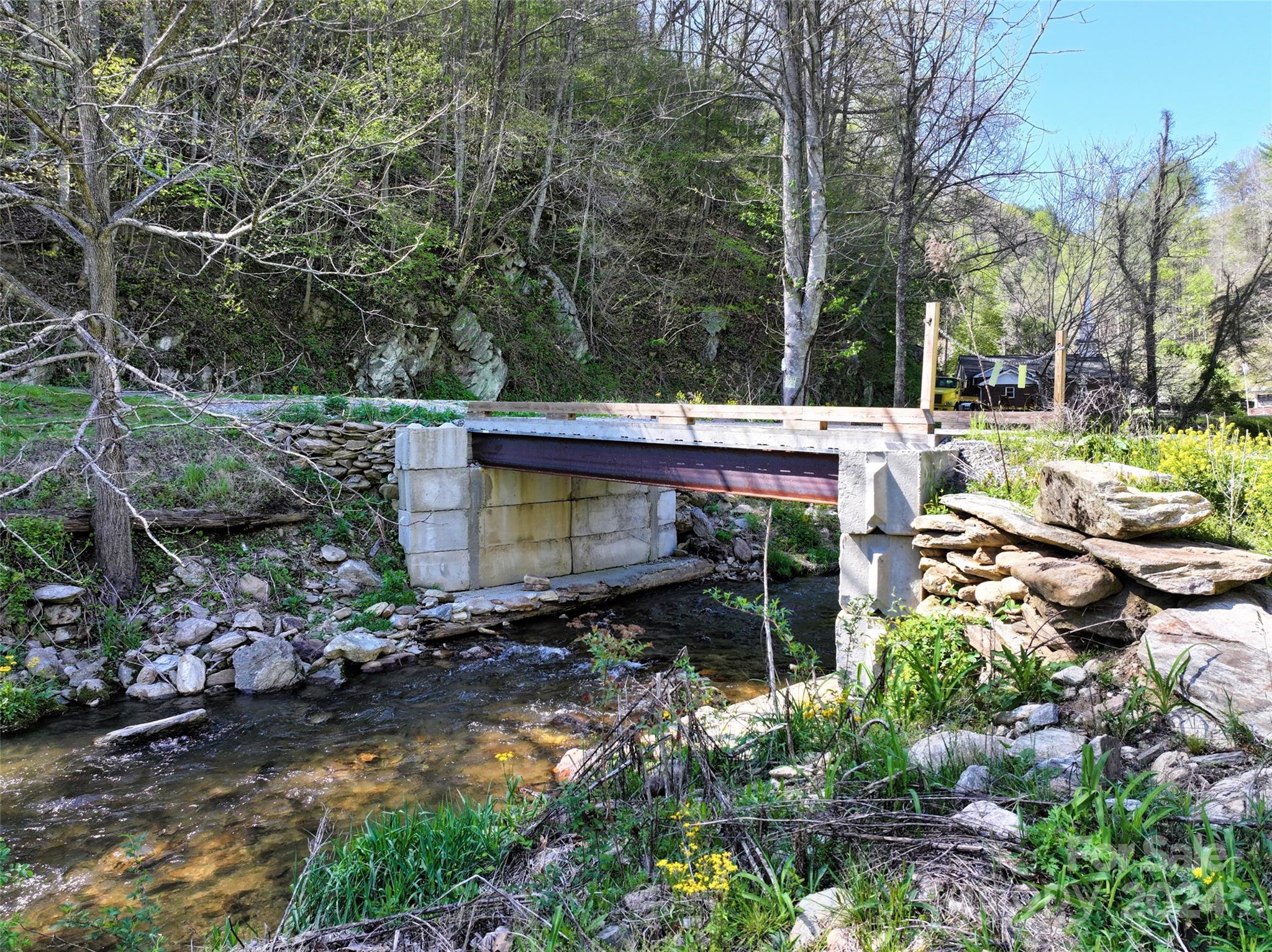 2180 Pigeon Roost Road Green Mountain NC 28740