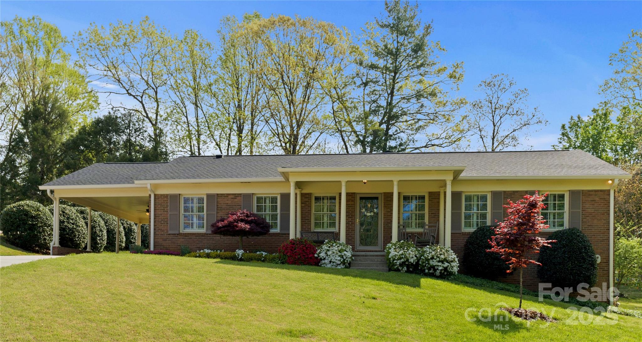 922 Hawthorne Drive NE Lenoir NC 28645