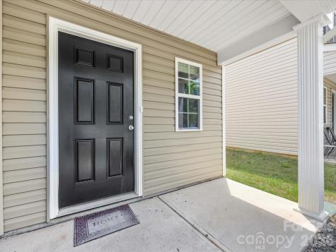 9136 Creedmore Hills Drive Charlotte NC 28214