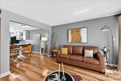 8007 Horse Chestnut Lane Charlotte NC 28277