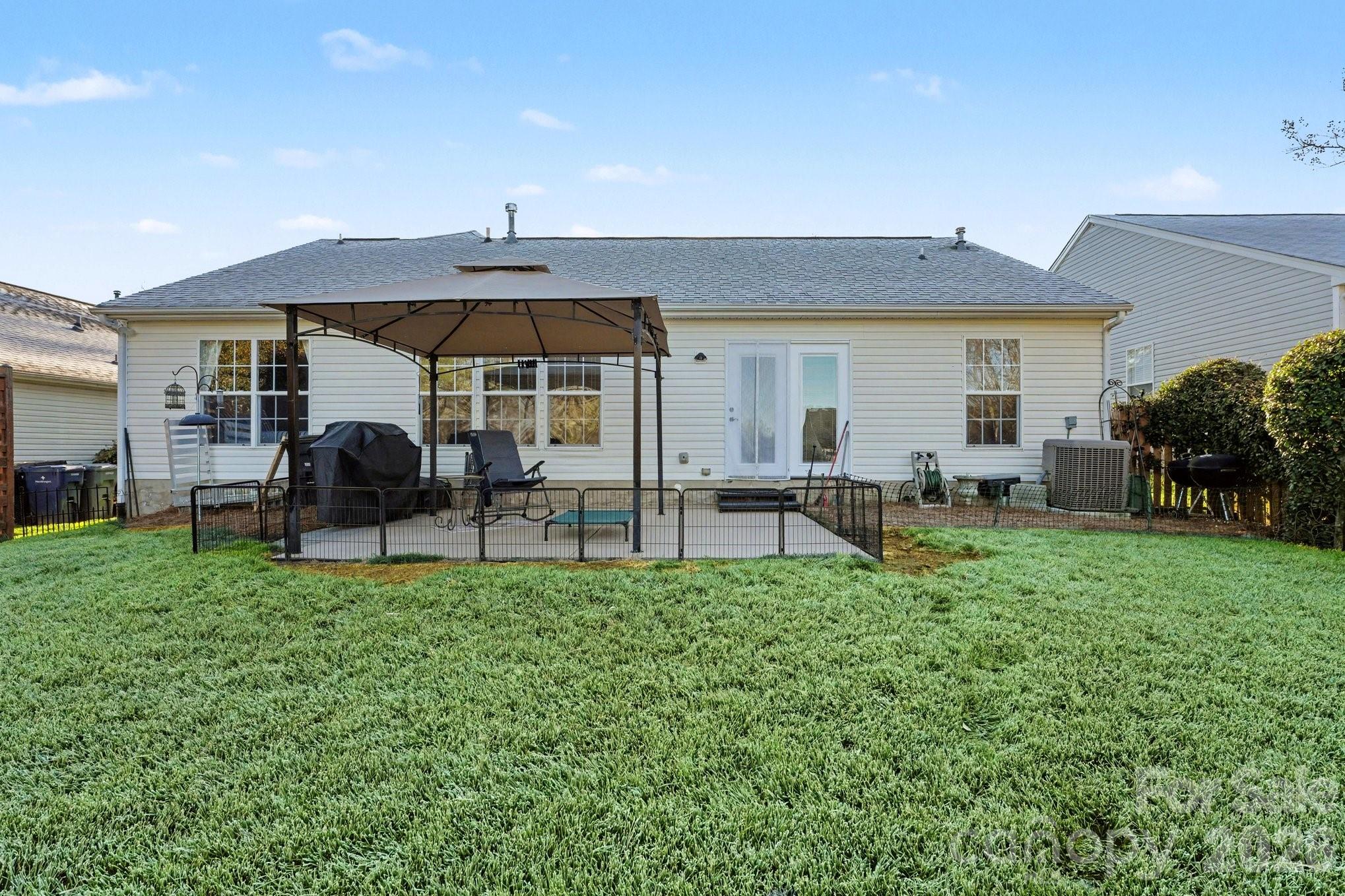7238 Sandown Court Harrisburg NC 28075