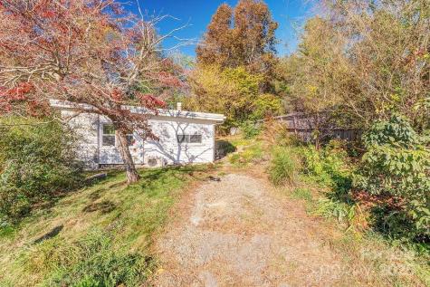 32 Merion Drive Asheville NC 28806