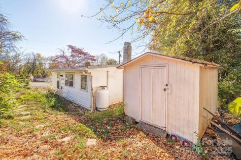 32 Merion Drive Asheville NC 28806