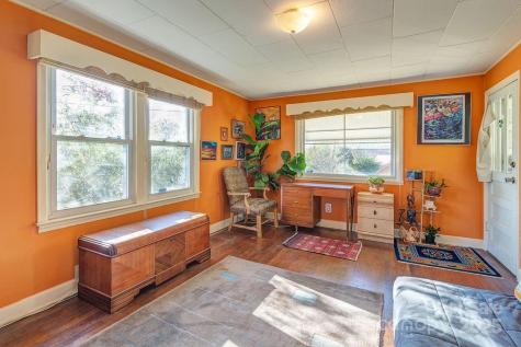 32 Merion Drive Asheville NC 28806