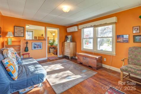 32 Merion Drive Asheville NC 28806