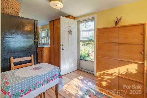 32 Merion Drive Asheville NC 28806