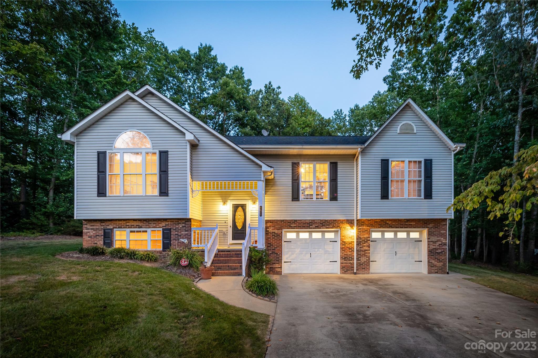 1608 8th Street Circle SE Hickory NC 28602