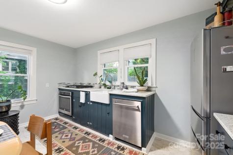 9 Linden Avenue Asheville NC 28801