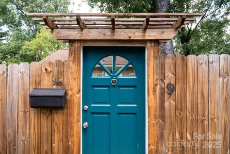 9 Linden Avenue Asheville NC 28801