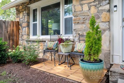 9 Linden Avenue Asheville NC 28801
