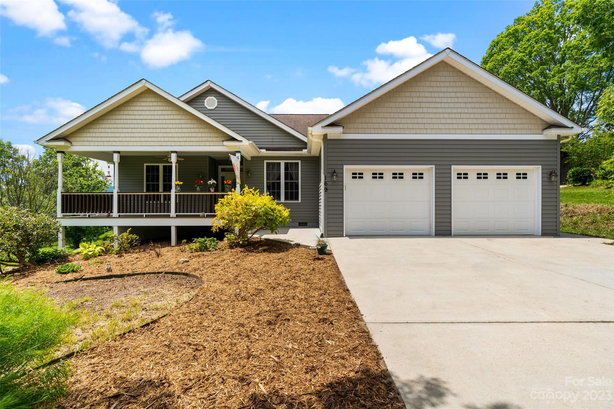 169 Justice Ridge Road Candler NC 28715