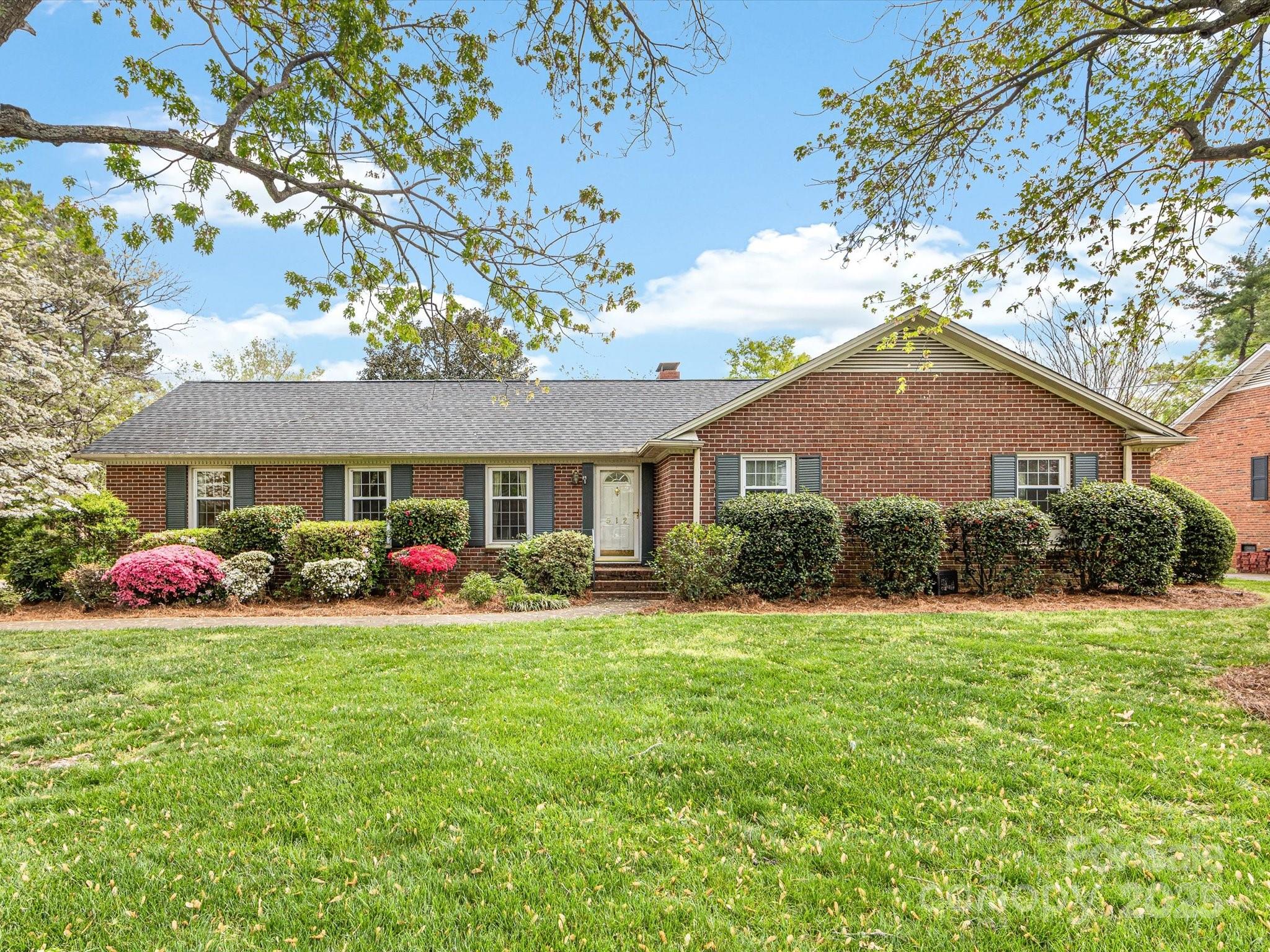512 Holiday Road Gastonia NC 28054