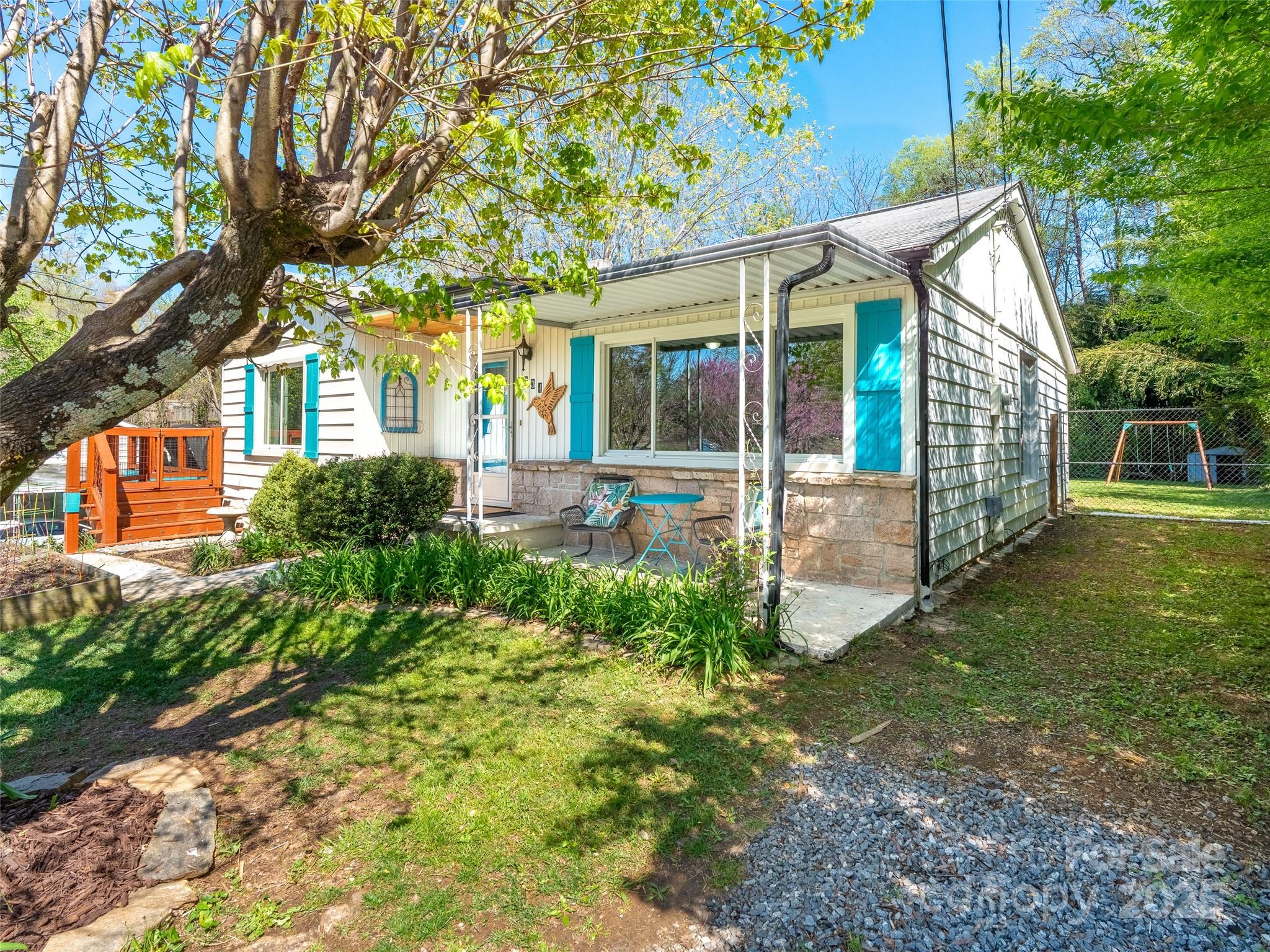 234 Monte Vista Road Candler NC 28715