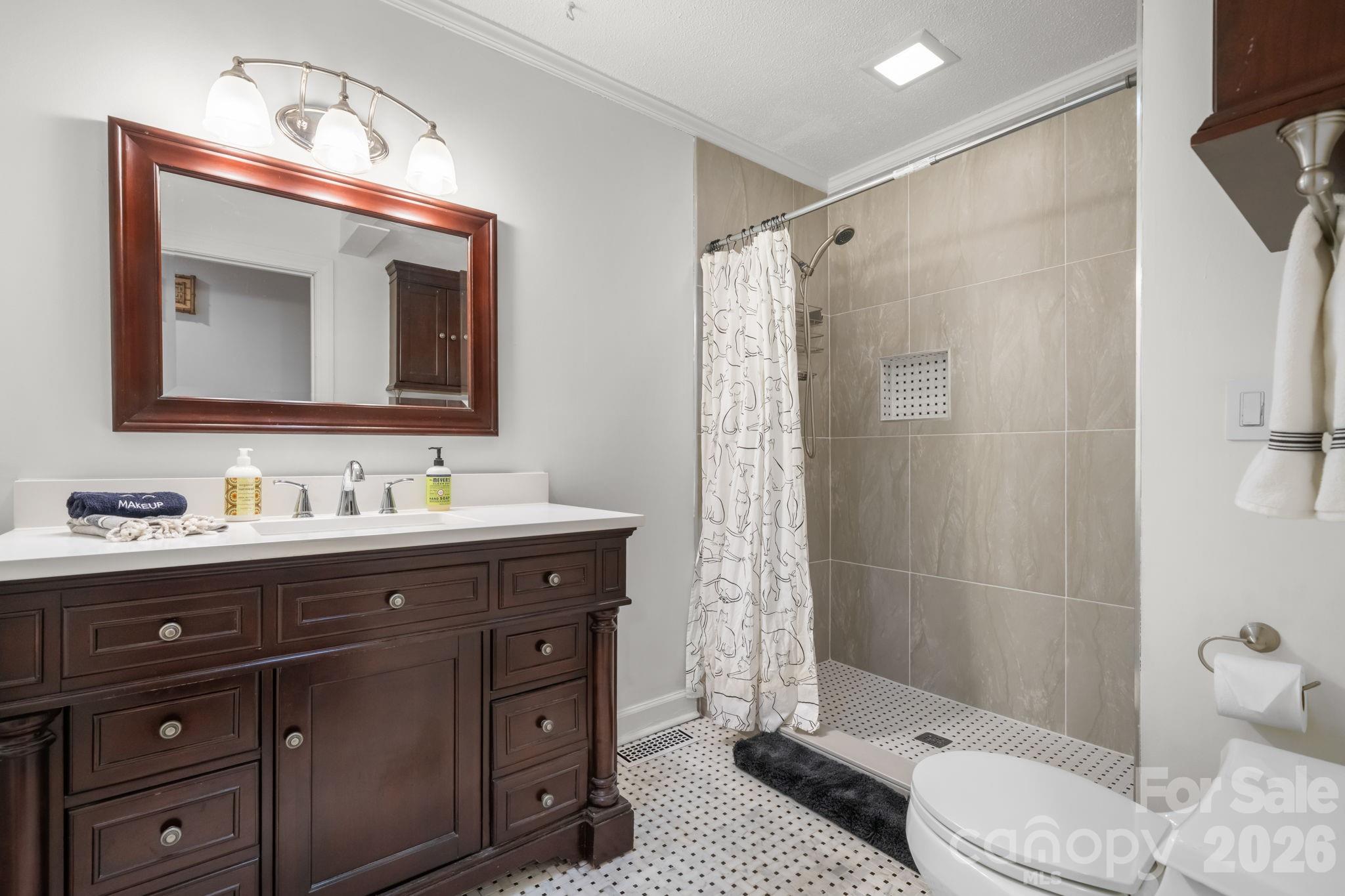 190 Moretz Court Hickory NC 28601