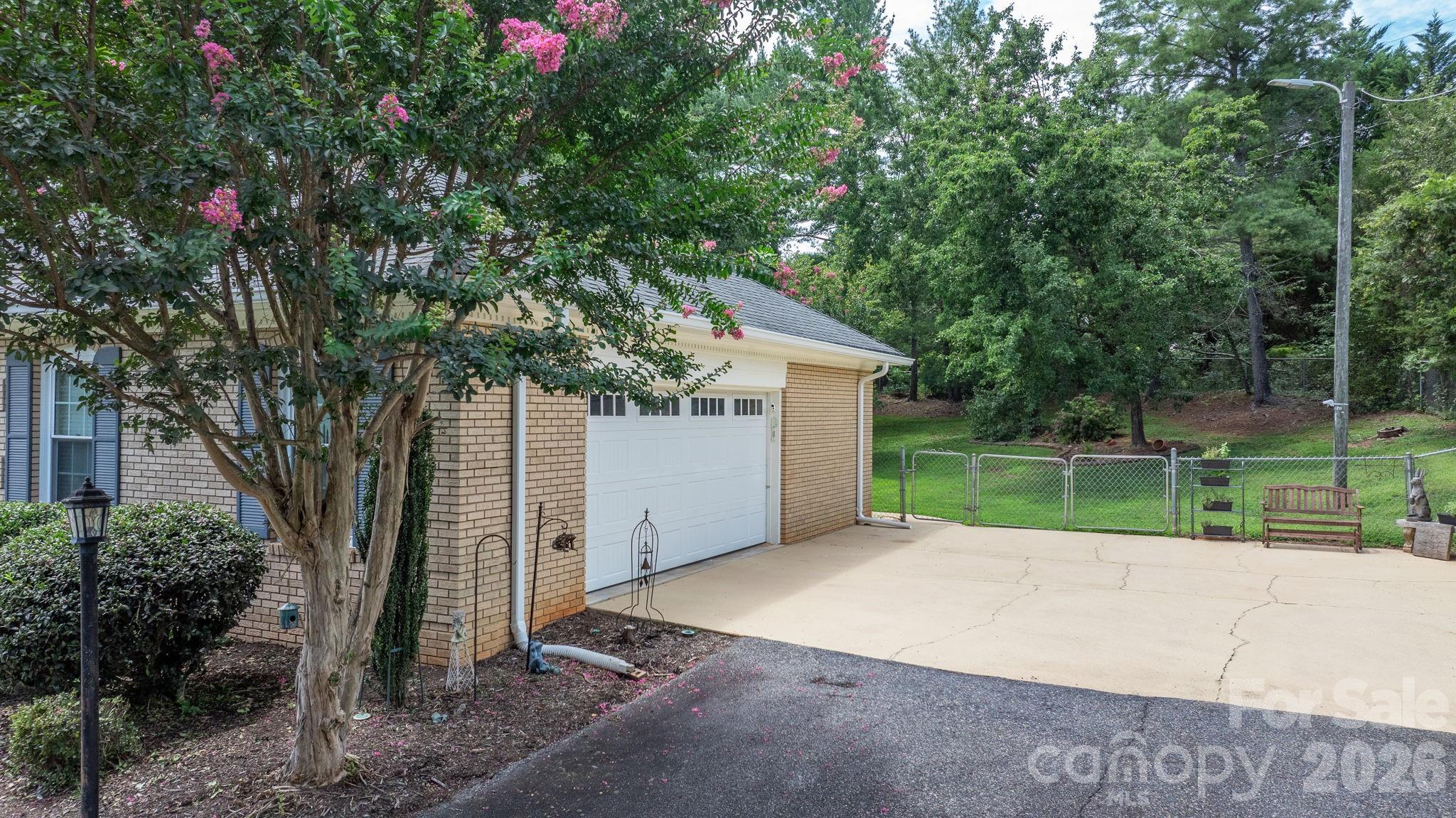 190 Moretz Court Hickory NC 28601