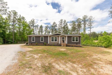 412 Mullinax Circle Blacksburg SC 29702