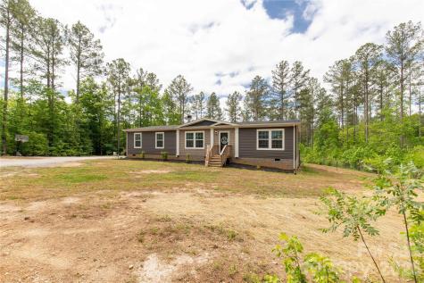 412 Mullinax Circle Blacksburg SC 29702