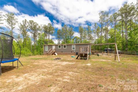 412 Mullinax Circle Blacksburg SC 29702