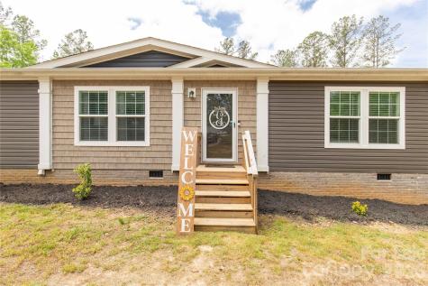 412 Mullinax Circle Blacksburg SC 29702