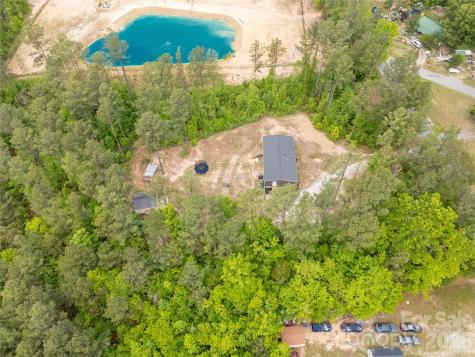 412 Mullinax Circle Blacksburg SC 29702