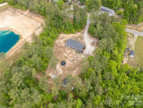 412 Mullinax Circle Blacksburg SC 29702
