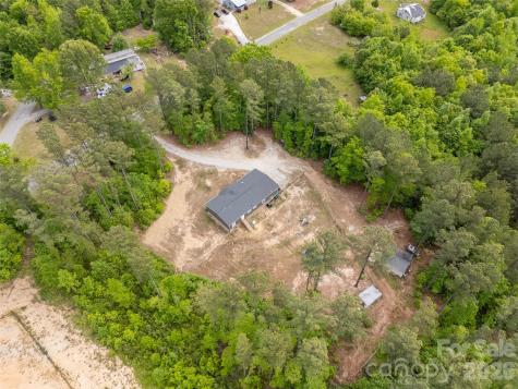 412 Mullinax Circle Blacksburg SC 29702
