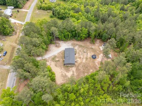 412 Mullinax Circle Blacksburg SC 29702