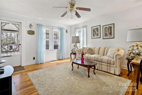405 Hiawassee Avenue Black Mountain NC 28711
