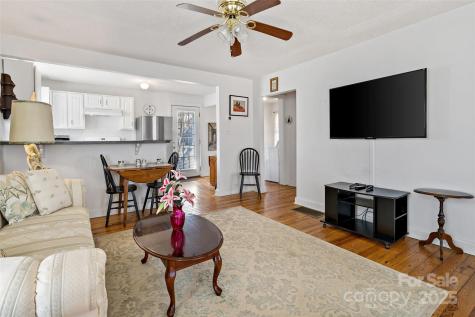 405 Hiawassee Avenue Black Mountain NC 28711