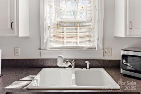405 Hiawassee Avenue Black Mountain NC 28711