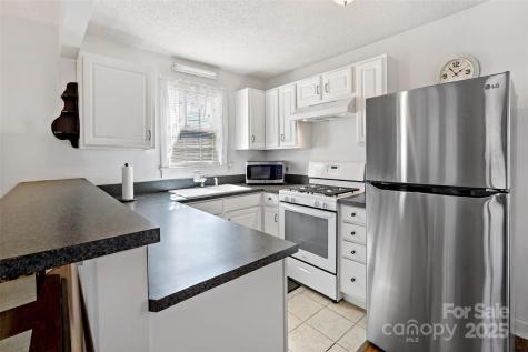 405 Hiawassee Avenue Black Mountain NC 28711