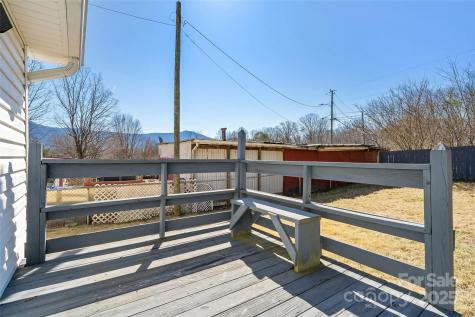 405 Hiawassee Avenue Black Mountain NC 28711