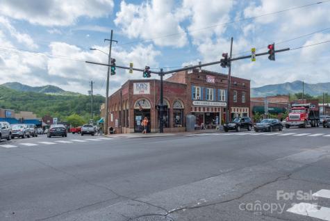 405 Hiawassee Avenue Black Mountain NC 28711