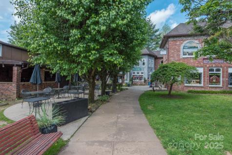 405 Hiawassee Avenue Black Mountain NC 28711