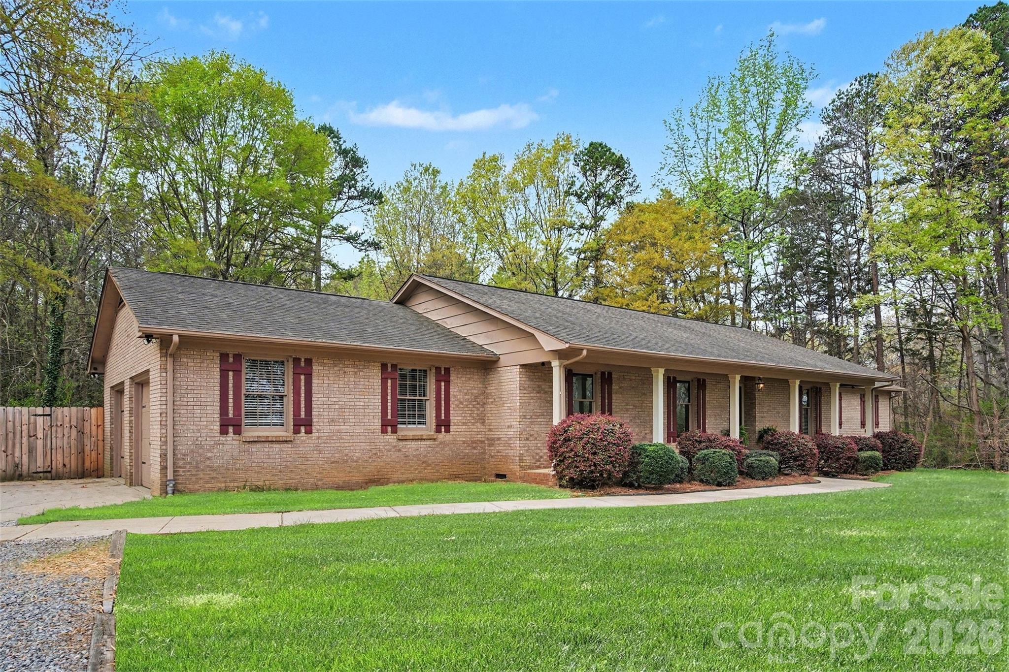 4027 Oakdale Road Charlotte NC 28216