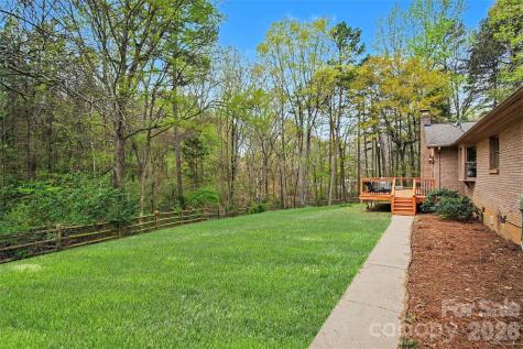 4027 Oakdale Road Charlotte NC 28216