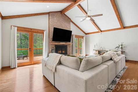 4027 Oakdale Road Charlotte NC 28216