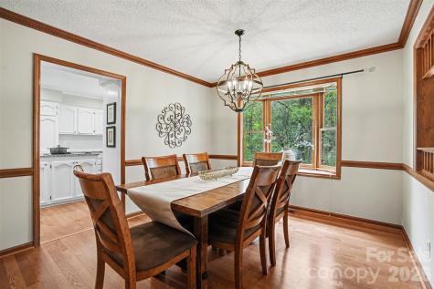 4027 Oakdale Road Charlotte NC 28216