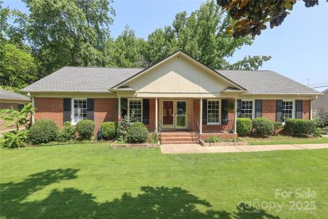 2443 Knickerbocker Drive Charlotte NC 28212