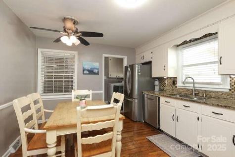 2443 Knickerbocker Drive Charlotte NC 28212
