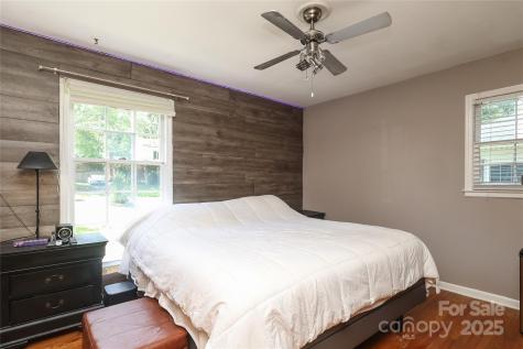 2443 Knickerbocker Drive Charlotte NC 28212